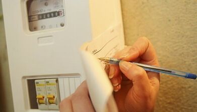 Jak zaoszczędzić energię elektryczną